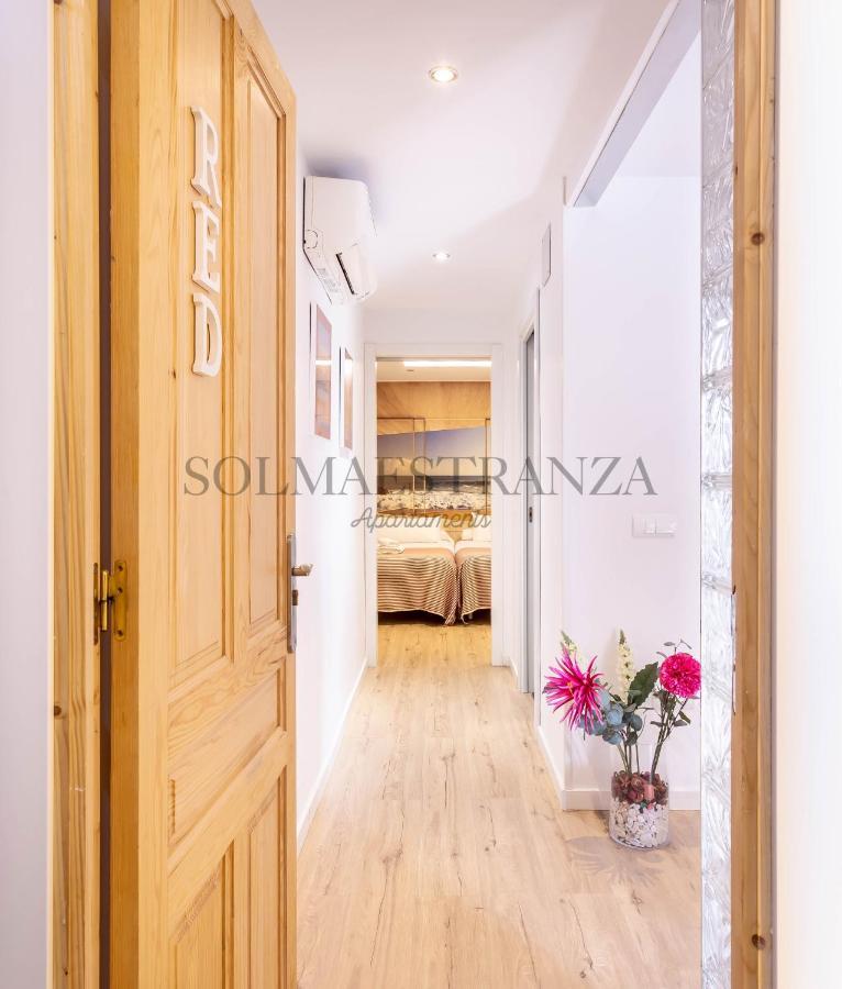 Blue & Red By Sol Maestranza Apartment Malaga Exterior photo